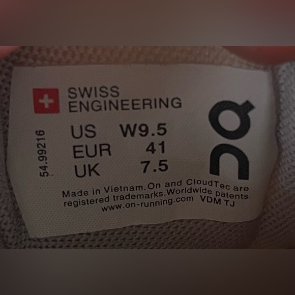 On CloudSurfer 6 REFLECTIVE Womens Size 9.5 Running Shoes Sneakers Dark Coral - Picture 11 of 12